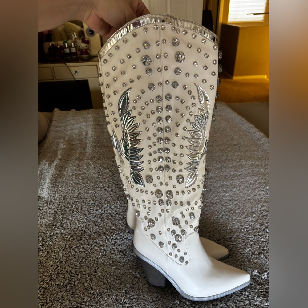 Elegant White Embellished Heeled Boots